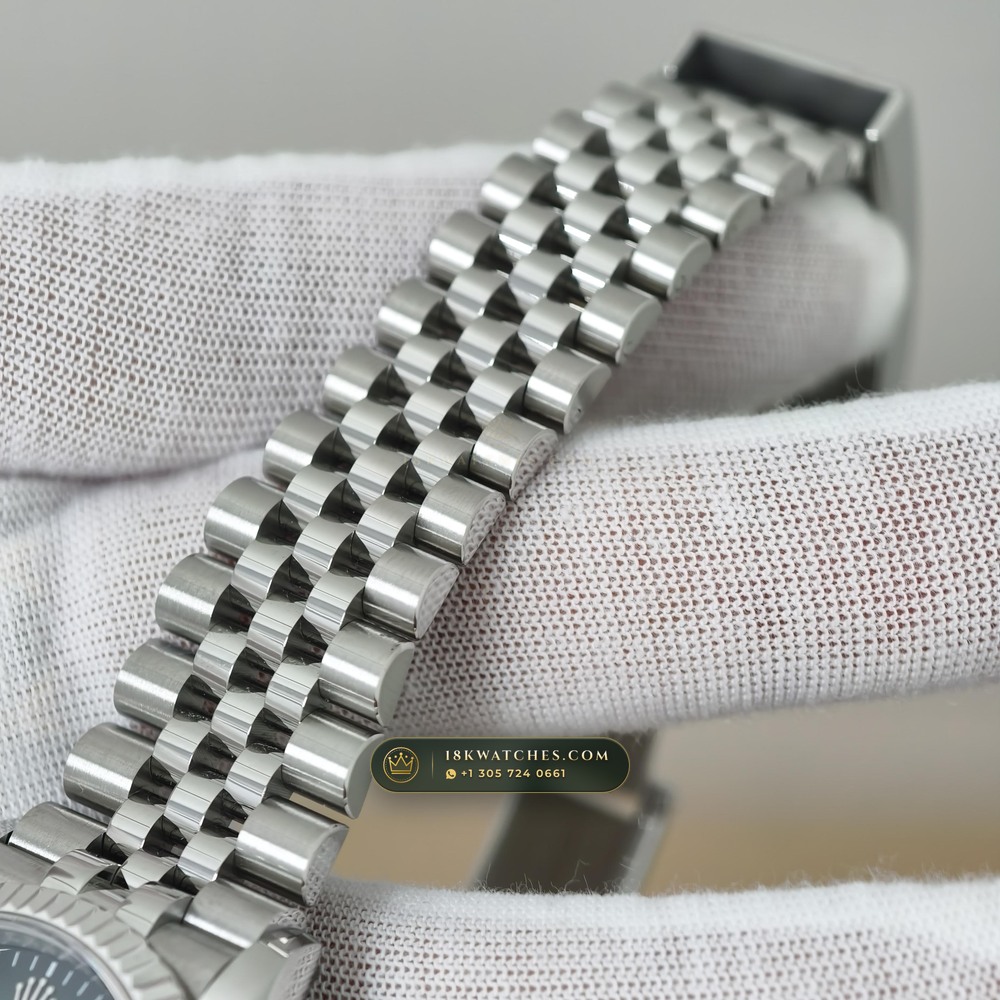 Rolex Datejust 36 Ref. 126234 — Studio Gallery Plate VII in 904L Stainless Steel Custom Architecture (120.2g Verified Mass, Rolex Manufacture Cal. 3235 - 70h Power Reserve)