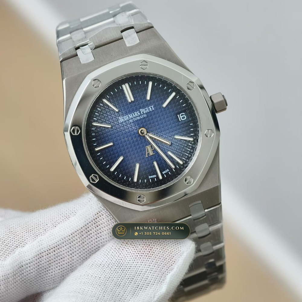 Audemars Piguet Royal Oak Jumbo Extra-Thin 39mm Ref. 15202IP.OO.1240IP.01 — Studio Gallery Plate II in Grade 5 Titanium Monobloc (93.6g Verified Mass, Audemars Piguet Cal. 2121 Ultra-Thin)