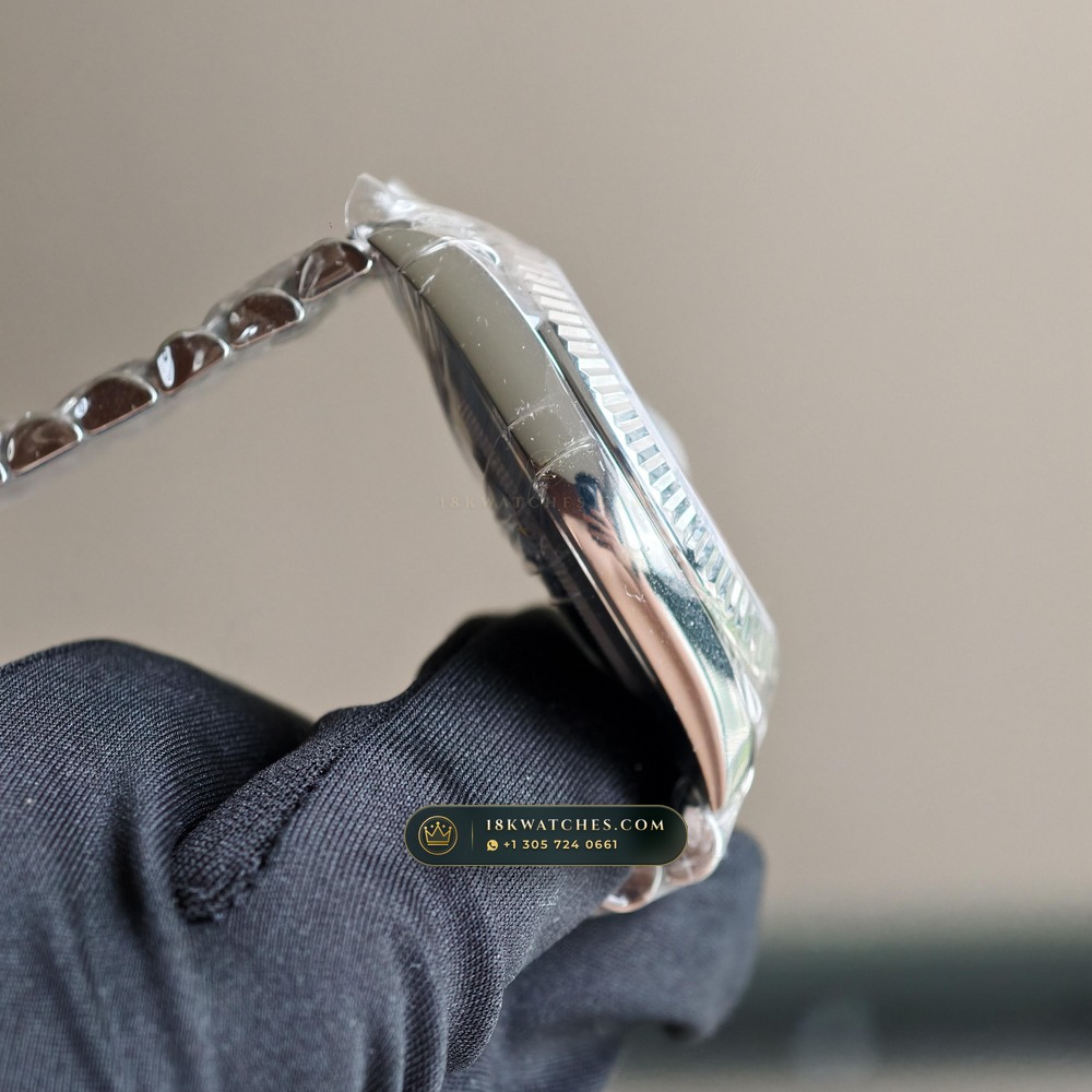 Rolex Day-Date 40 950 Platinum Ref. 228236 — Studio Gallery Plate IV in 950 Platinum Pt950 (280.8g Verified Mass, Rolex Manufacture Cal. 3255 - 70h Power Reserve)