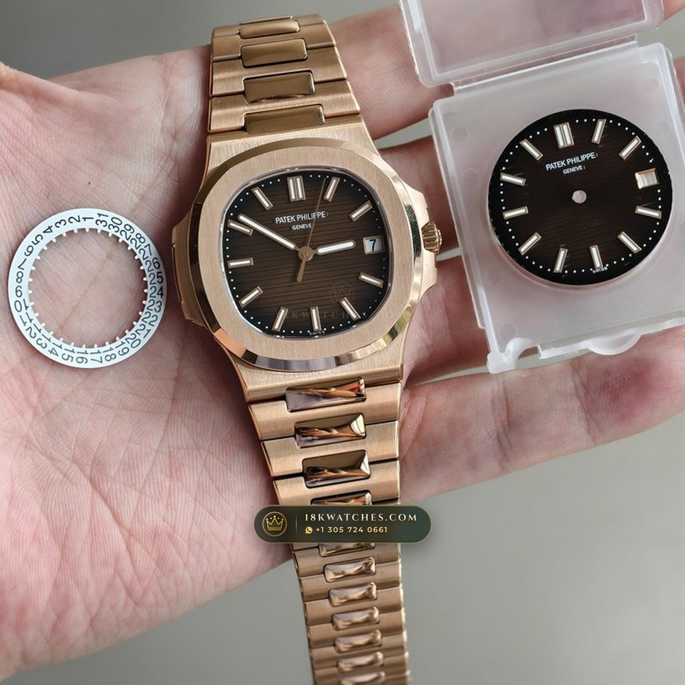 Patek Philippe Nautilus 40mm Graduated Chocolate Brown Dial 18K Rose Gold Ref. 5711/1R-001 — Studio Gallery Plate IV in 18K Rose Gold Au750 (186.5g Verified Mass, Patek Philippe Cal. 26-330 S C / Cal. 324 S C - 21K Gold Rotor)