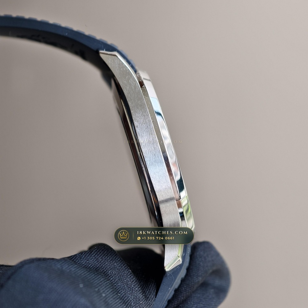 Patek Philippe Aquanaut Jumbo 42.2mm 18K White Gold Ref. 5168G-001 — Studio Gallery Plate VI in 18K White Gold Au750 (120.1g Verified Mass, Patek Philippe Cal. 324 S C - 21K Gold Rotor)
