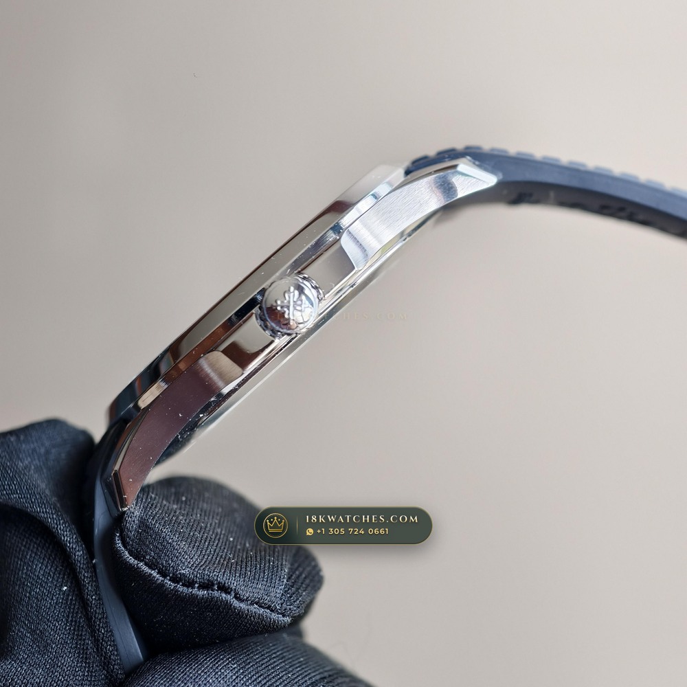 Patek Philippe Aquanaut Jumbo 42.2mm 18K White Gold Ref. 5168G-001 — Studio Gallery Plate VII in 18K White Gold Au750 (120.1g Verified Mass, Patek Philippe Cal. 324 S C - 21K Gold Rotor)