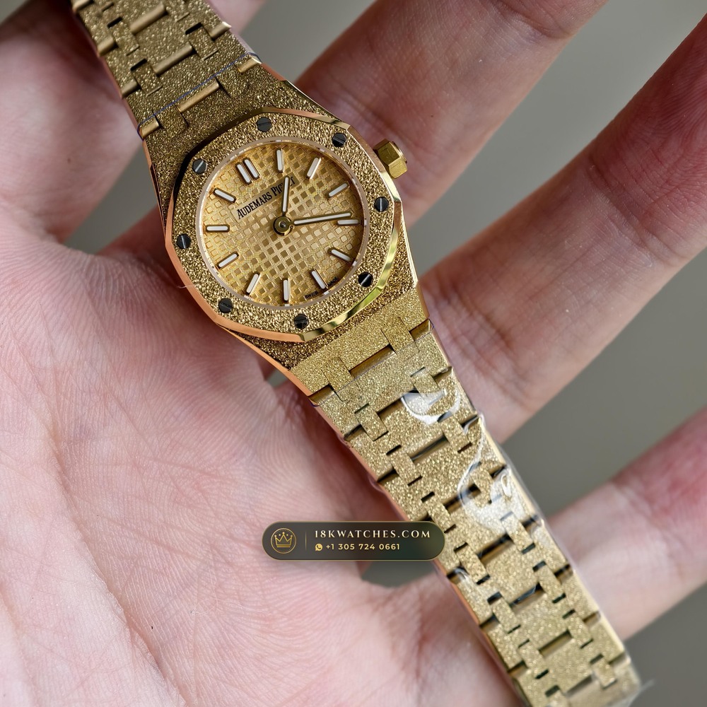 Audemars Piguet Royal Oak Mini Frosted Gold 23mm 18K Yellow Gold Ref. 67630BA.GG.1312BA.01 — Studio Gallery Plate II in 18K Yellow Gold Au750 (73.1g Verified Mass, Audemars Piguet Cal. 2730)
