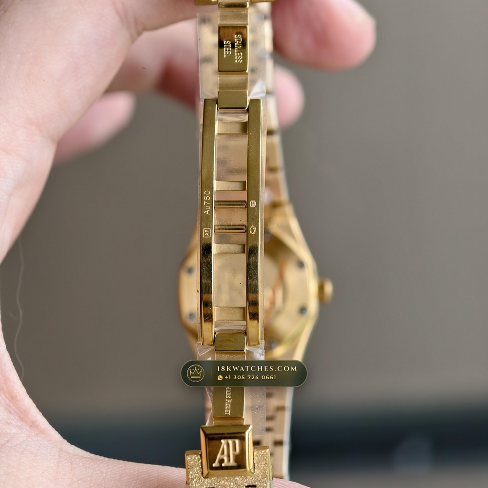 Audemars Piguet Royal Oak Mini Frosted Gold 23mm 18K Yellow Gold Ref. 67630BA.GG.1312BA.01 — Studio Gallery Plate VII in 18K Yellow Gold Au750 (73.1g Verified Mass, Audemars Piguet Cal. 2730)