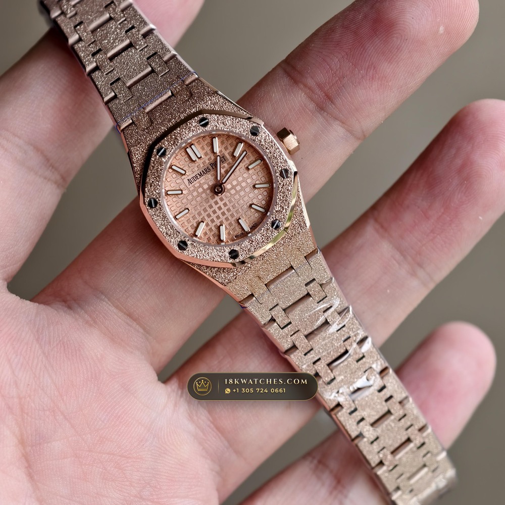 Audemars Piguet Royal Oak Mini Frosted Gold 23mm 18K Rose Gold Ref. 67630OR.GG.1312OR.01 — Studio Gallery Plate II in 18K Rose Gold Au750 (73.7g Verified Mass, Audemars Piguet Cal. 2730)