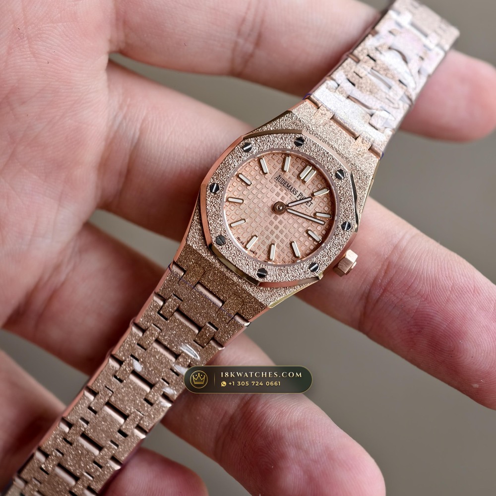 Audemars Piguet Royal Oak Mini Frosted Gold 23mm 18K Rose Gold Ref. 67630OR.GG.1312OR.01 — Studio Gallery Plate III in 18K Rose Gold Au750 (73.7g Verified Mass, Audemars Piguet Cal. 2730)