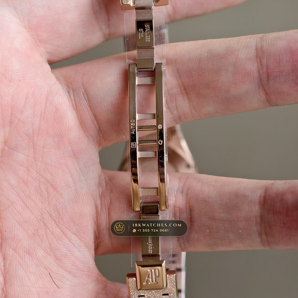 Audemars Piguet Royal Oak Mini Frosted Gold 23mm 18K Rose Gold Ref. 67630OR.GG.1312OR.01 — Studio Gallery Plate VII in 18K Rose Gold Au750 (73.7g Verified Mass, Audemars Piguet Cal. 2730)