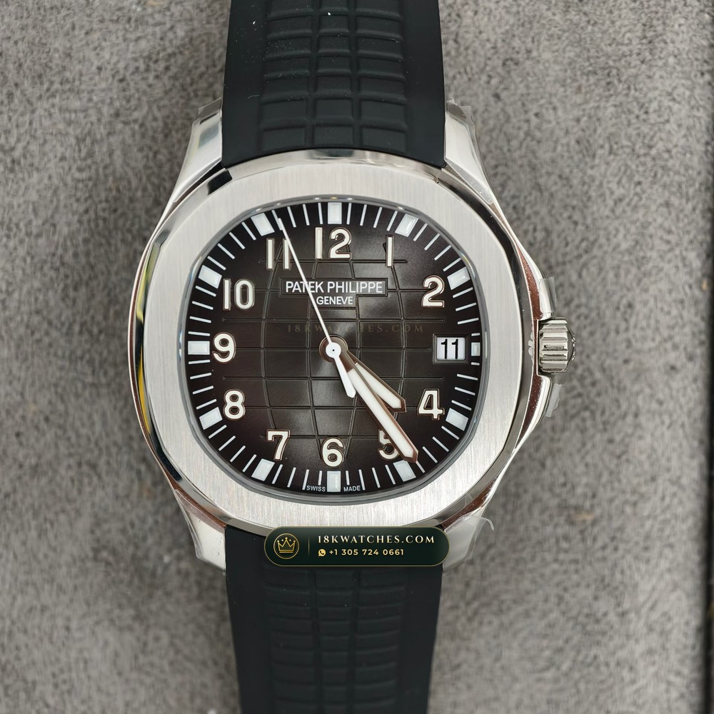 Patek Philippe Aquanaut Extra-Large Self-Winding Custom SW Dial 22K Gold Rotor Ref. 5167A — Studio Gallery Plate II in 904L Stainless Steel Custom Architecture (79.1g Verified Mass, Patek Philippe Cal. 324 S C - 21K Gold Rotor)