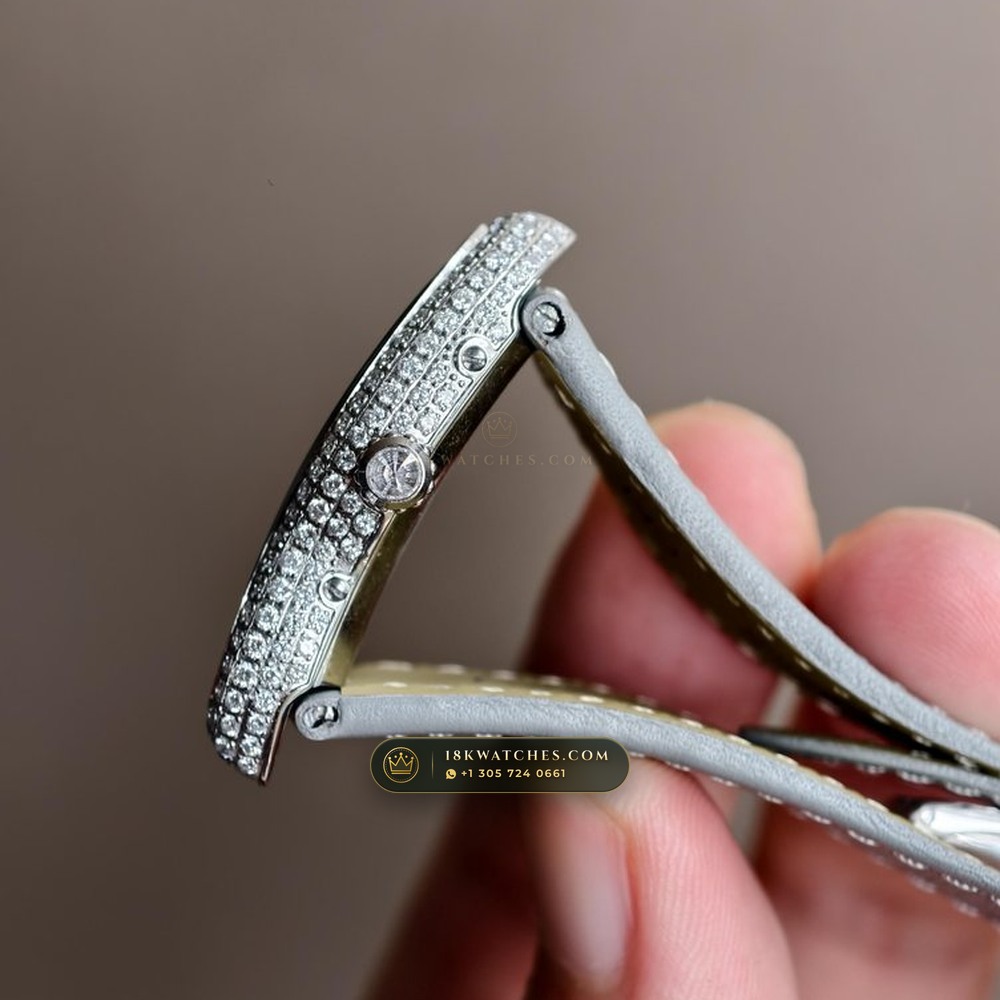 Cartier Crash de Cartier London Boutique Diamond Bezel 950 Platinum Ref. CRWHCH0006 — Studio Gallery Plate VI in 950 Platinum Pt950 (73.7g Verified Mass, Cartier Manufacture Hand-Wound Cal. 8970 MC)