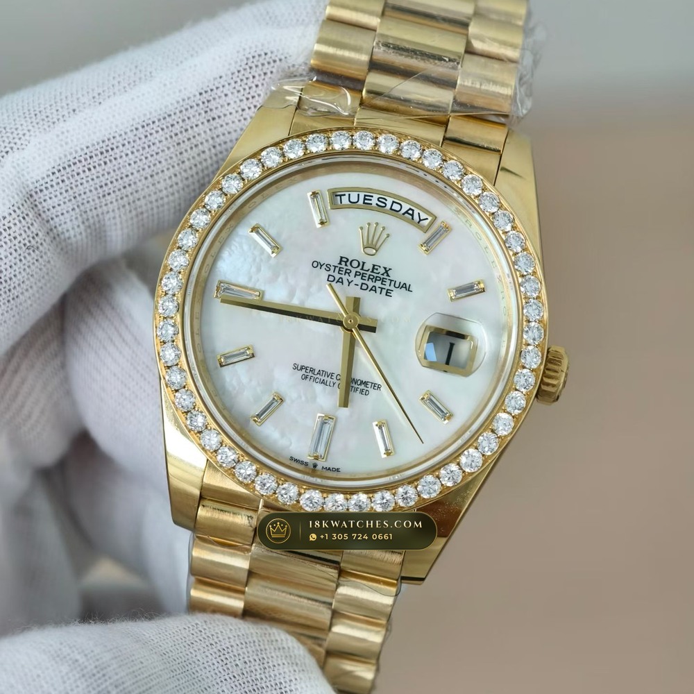 Rolex Day-Date 40 Iridescent Natural Mother-of-Pearl Dial Diamond-Set Bezel 18K Yellow Gold Ref. 228348RBR — Studio Gallery Plate III in 18K Yellow Gold Au750 (210.3g Verified Mass, Rolex Manufacture Cal. 3255 - 70h Power Reserve)