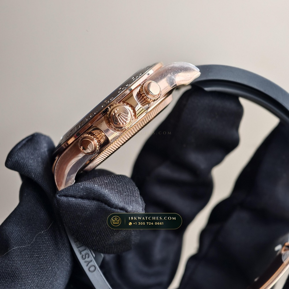 Rolex Cosmograph Daytona 18K Everose Gold Deep Crystal Optics Ref. 126515LN — Studio Gallery Plate V in 18K Rose Gold Au750 (160.1g Verified Mass, Rolex Manufacture Cal. 4131 - 72h Power Reserve)