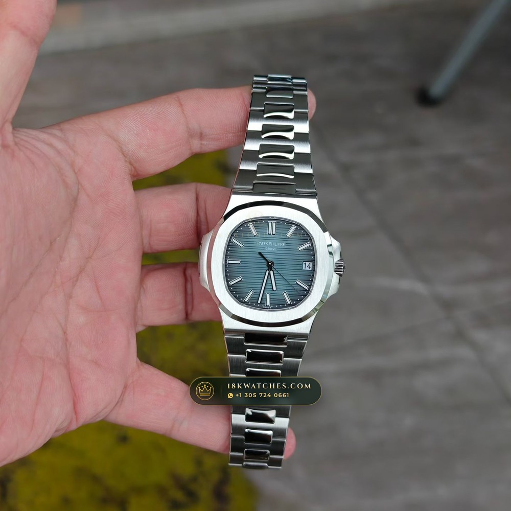Patek Philippe Nautilus Self-Winding Custom SW Dial Free-Sprung Calibre Ref. 5711/1A-001