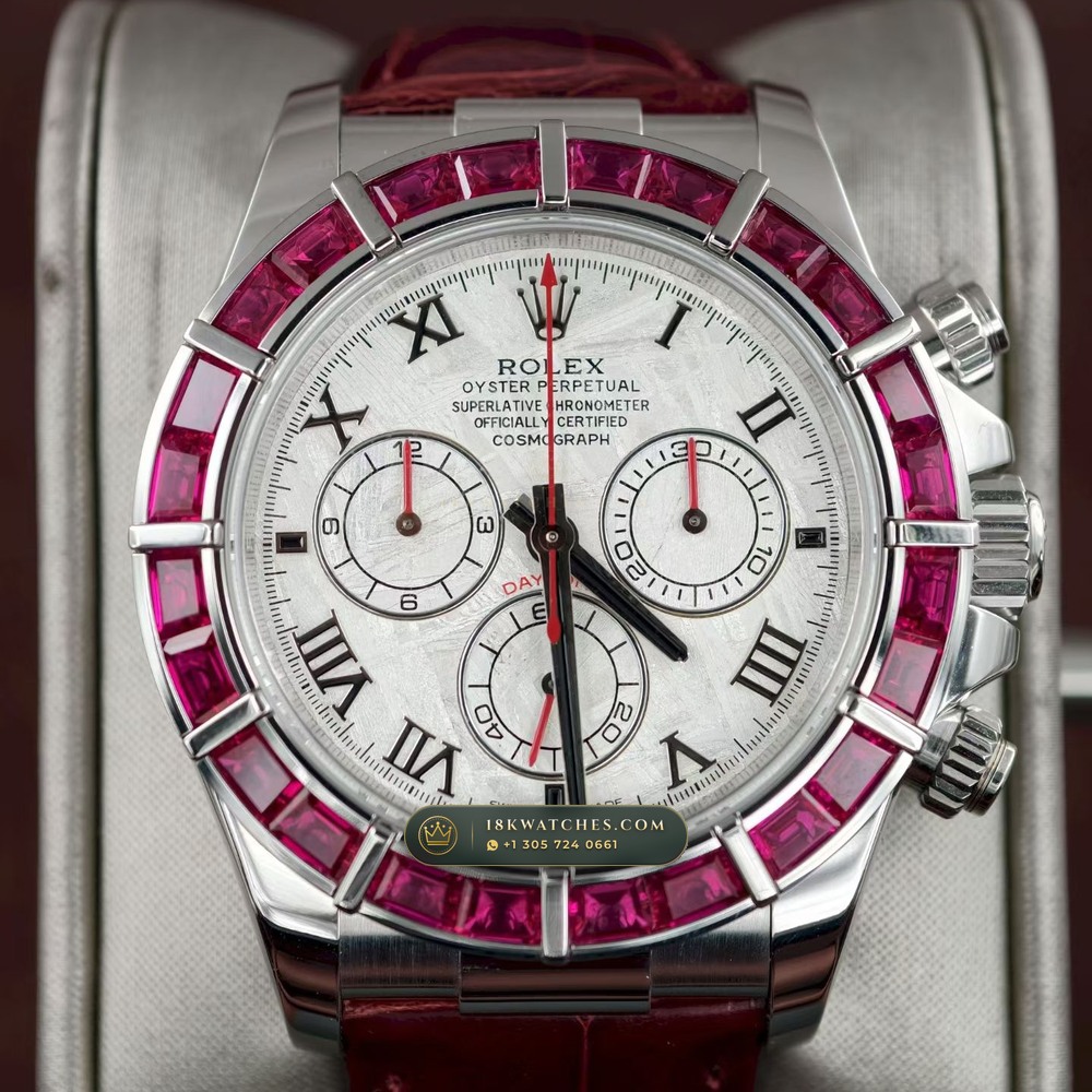 Rolex Cosmograph Daytona Off-Catalogue Baguette Ruby Bezel & Meteorite Dial 18K White Gold Ref. 116589SALV — Studio Gallery Plate II in 18K White Gold Au750 (160.3g Verified Mass, Rolex Manufacture Cal. 4130 - 72h Power Reserve)