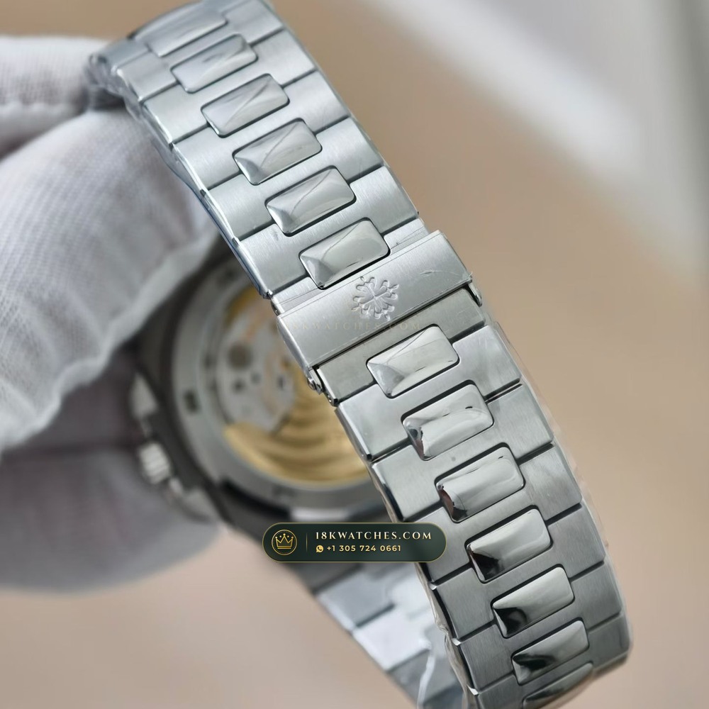 Patek Philippe Nautilus Self-Winding Custom SW Dial 22K Gold Rotor Ref. 5711A — Studio Gallery Plate VIII in 904L Stainless Steel Custom Architecture (114.7g Verified Mass, Patek Philippe Cal. 26-330 S C / Cal. 324 S C - 21K Gold Rotor)