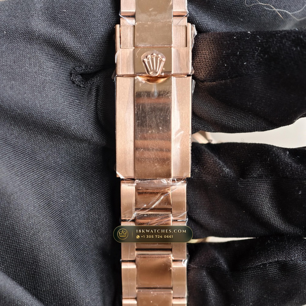Rolex Cosmograph Daytona 18K Everose Gold Chronometer Regulated Spec Ref. 126505 — Studio Gallery Plate IX in 18K Rose Gold Au750 (216.6g Verified Mass, Rolex Manufacture Cal. 4131 - 72h Power Reserve)