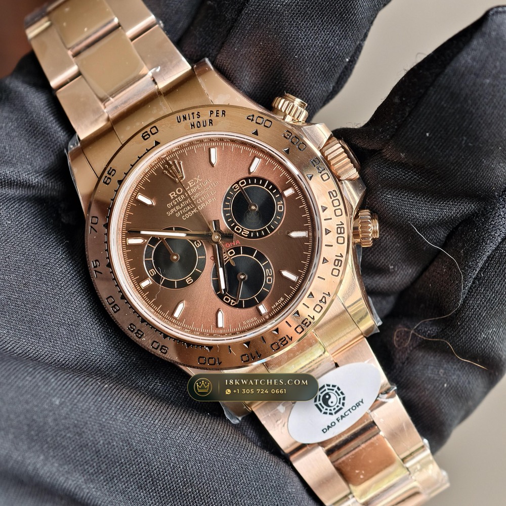 Rolex Cosmograph Daytona 18K Everose Gold Chronometer Regulated Spec Ref. 126505 — Studio Gallery Plate II in 18K Rose Gold Au750 (216.6g Verified Mass, Rolex Manufacture Cal. 4131 - 72h Power Reserve)