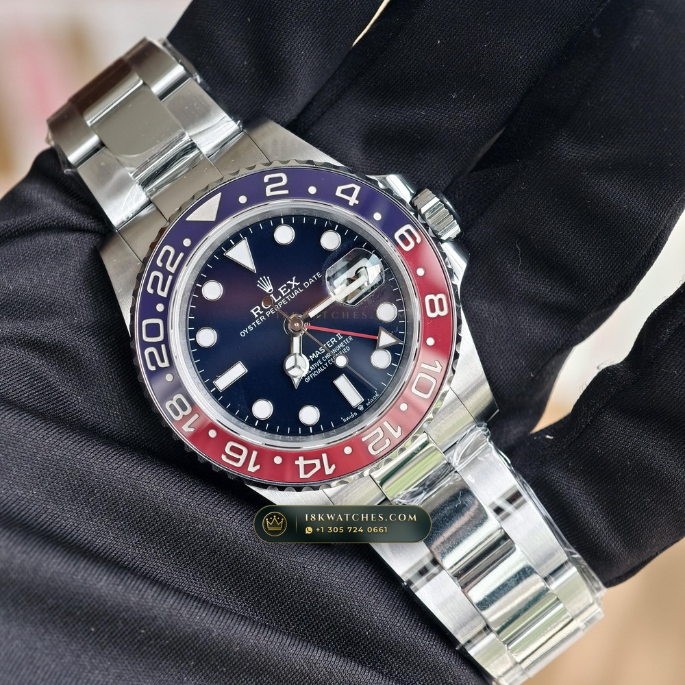 Rolex GMT-Master II Graduated Royal Blue Sunburst Dial 18K White Gold Ref. 126719BLRO — Studio Gallery Plate II in 18K White Gold Au750 (225.1g Verified Mass, Rolex Manufacture Cal. 3285 - 70h Power Reserve)