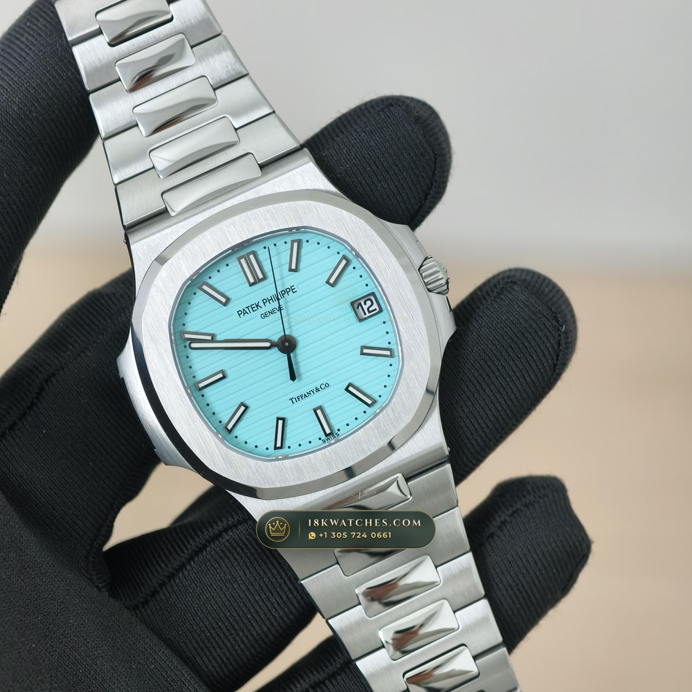 Patek Philippe Nautilus Self-Winding Tiffany Blue Dial Geneva Atelier Spec Ref. 5711/1A-018 — Studio Gallery Plate III in 904L Stainless Steel Custom Architecture (115.2g Verified Mass, Patek Philippe Cal. 26-330 S C / Cal. 324 S C - 21K Gold Rotor)