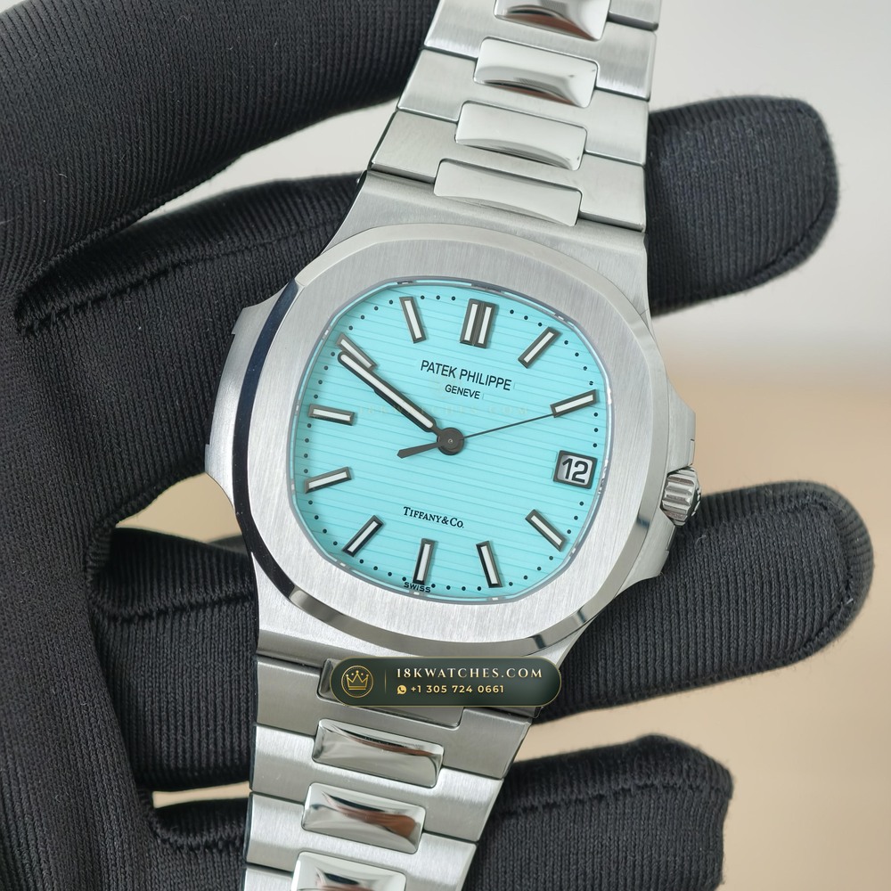 Patek Philippe Nautilus Self-Winding Tiffany Blue Dial Geneva Atelier Spec Ref. 5711/1A-018 — Studio Gallery Plate IV in 904L Stainless Steel Custom Architecture (115.2g Verified Mass, Patek Philippe Cal. 26-330 S C / Cal. 324 S C - 21K Gold Rotor)