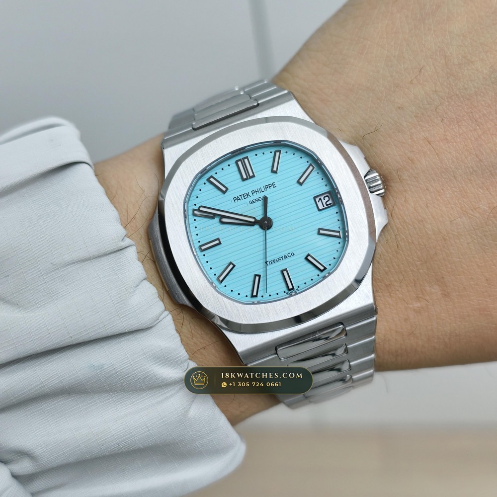 Patek Philippe Nautilus Self-Winding Tiffany Blue Dial Geneva Atelier Spec Ref. 5711/1A-018 — Studio Gallery Plate VIII in 904L Stainless Steel Custom Architecture (115.2g Verified Mass, Patek Philippe Cal. 26-330 S C / Cal. 324 S C - 21K Gold Rotor)