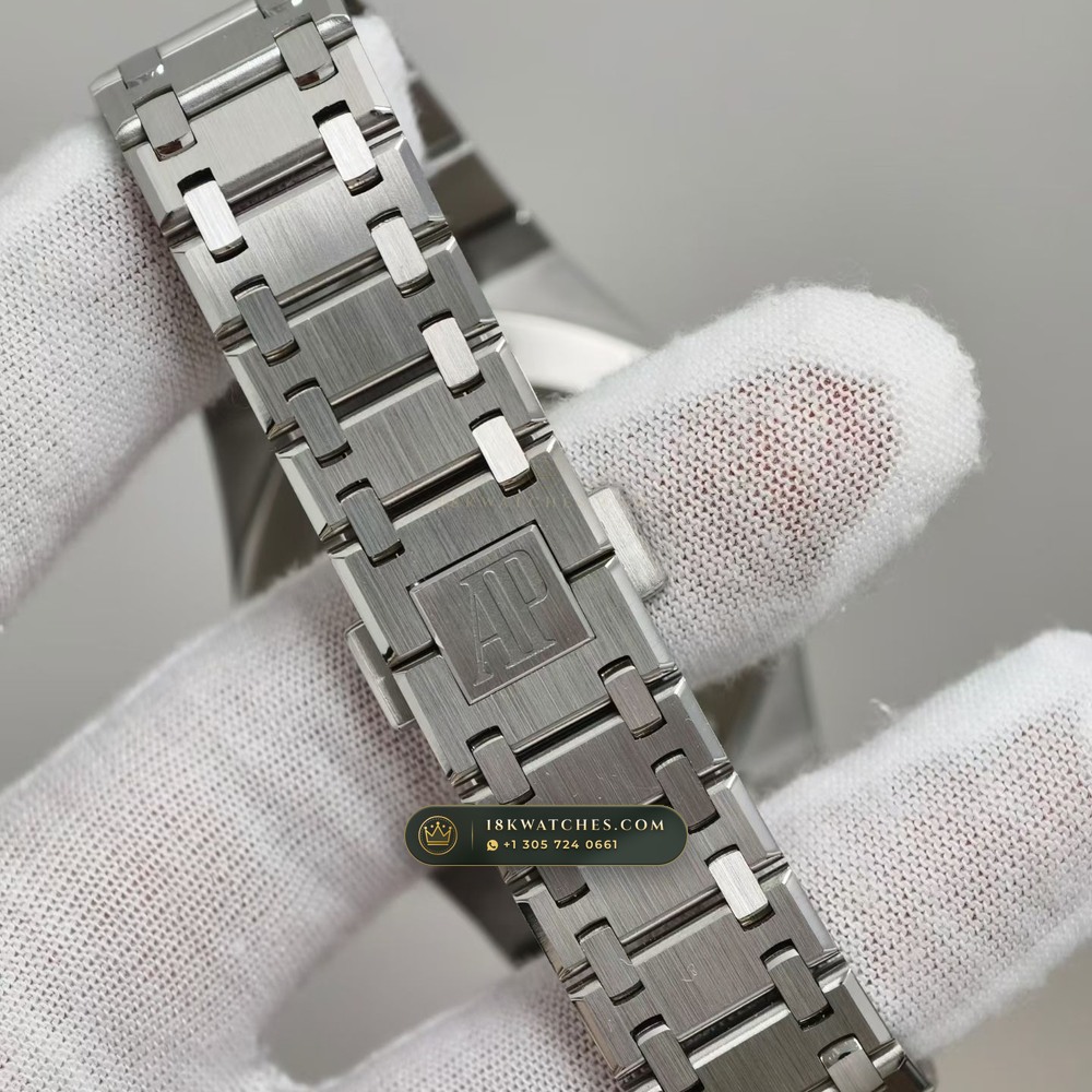 Audemars Piguet Royal Oak Jumbo Extra-Thin 39mm Custom Tapestry Dial 22K Gold Rotor Ref. 15202ST — Studio Gallery Plate VI in 904L Stainless Steel Custom Architecture (103.2g Verified Mass, Audemars Piguet Cal. 2121 Ultra-Thin)