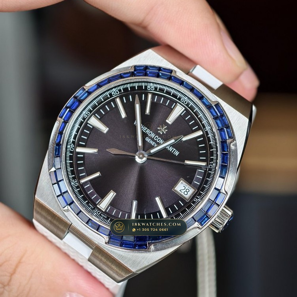 Vacheron Constantin Overseas Self-Winding 41mm Baguette Sapphire Bezel 18K White Gold Ref. 4500V/110G-B705 — Studio Gallery Plate II in 18K White Gold Au750 (188.3g Verified Mass, Vacheron Constantin Cal. 5100 - 22K Gold Maltese Rotor)