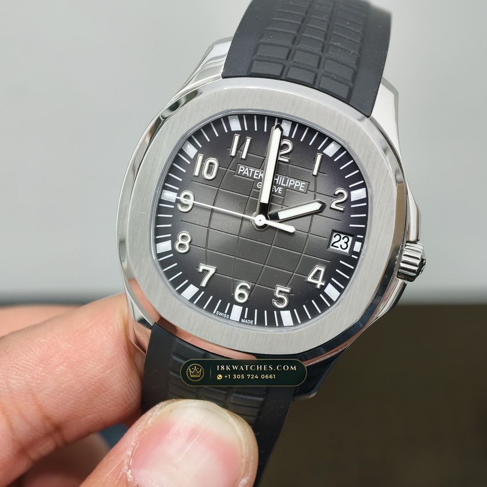 Patek Philippe Aquanaut Extra-Large Self-Winding Hand-Chamfered Bevel Spec Ref. 5167A — Studio Gallery Plate II in 904L Stainless Steel Custom Architecture (79.2g Verified Mass, Patek Philippe Cal. 324 S C - 21K Gold Rotor)