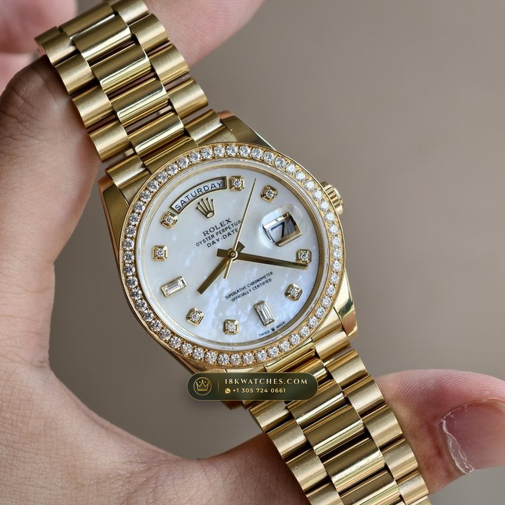 Rolex Day-Date 36 Mother-of-Pearl & Diamond Bezel 18K Yellow Gold Ref. 128348RBR — Studio Gallery Plate II in 18K Yellow Gold Au750 (183.2g Verified Mass, Rolex Manufacture Cal. 3255 - 70h Power Reserve)