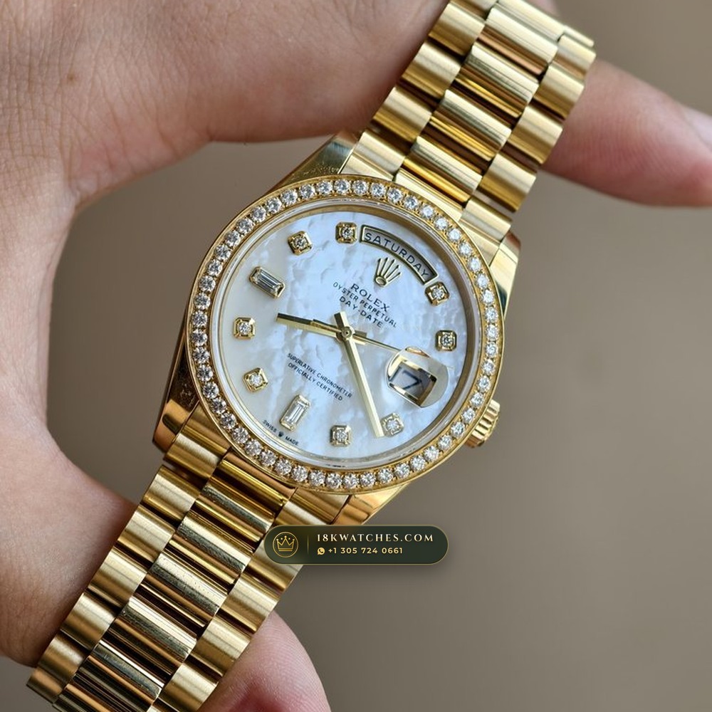 Rolex Day-Date 36 Mother-of-Pearl & Diamond Bezel 18K Yellow Gold Ref. 128348RBR — Studio Gallery Plate III in 18K Yellow Gold Au750 (183.2g Verified Mass, Rolex Manufacture Cal. 3255 - 70h Power Reserve)