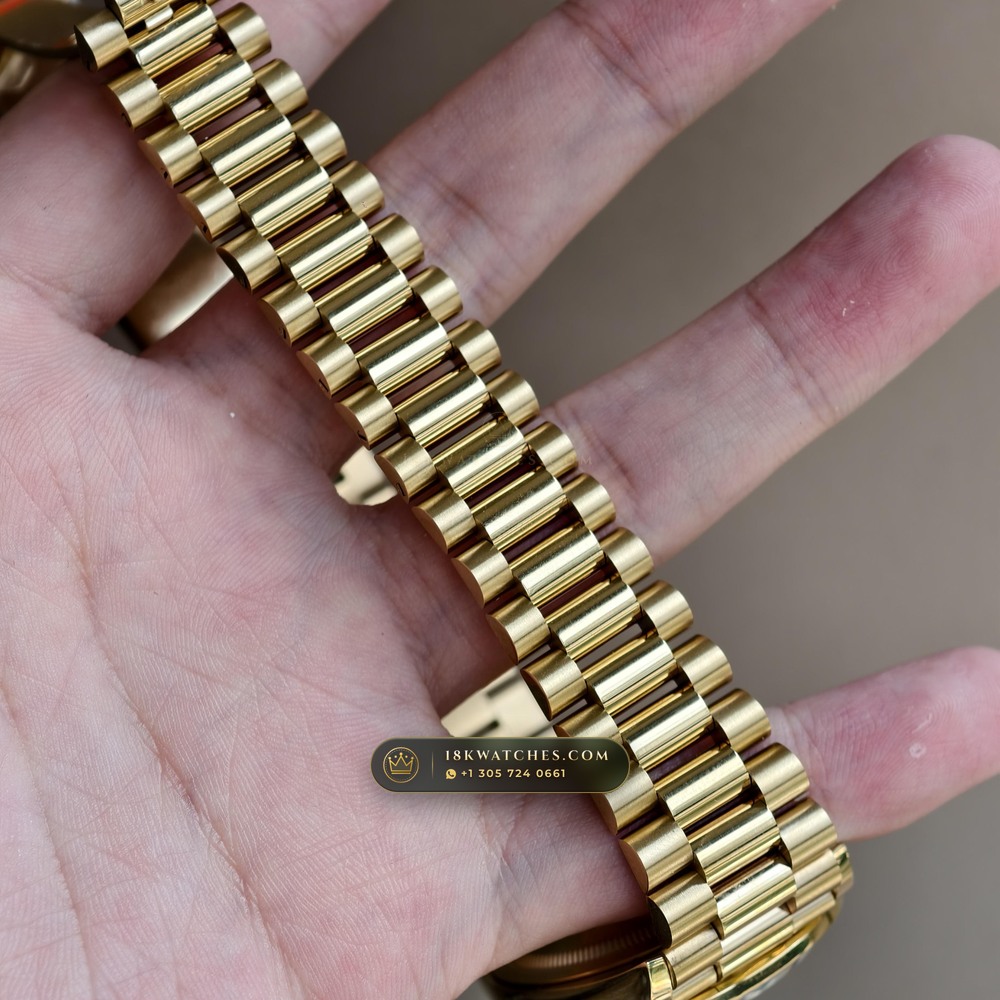 Rolex Day-Date 36 Mother-of-Pearl & Diamond Bezel 18K Yellow Gold Ref. 128348RBR — Studio Gallery Plate VIII in 18K Yellow Gold Au750 (183.2g Verified Mass, Rolex Manufacture Cal. 3255 - 70h Power Reserve)