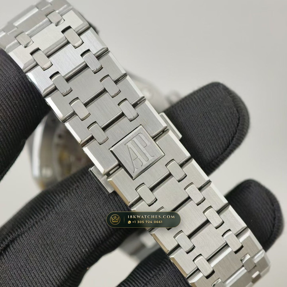 Audemars Piguet Royal Oak Selfwinding 41mm Custom SW Dial Ref. 15500ST — Studio Gallery Plate VII in 904L Stainless Steel Custom Architecture (166.6g Verified Mass, Audemars Piguet Cal. 4302 - 70h Power Reserve)