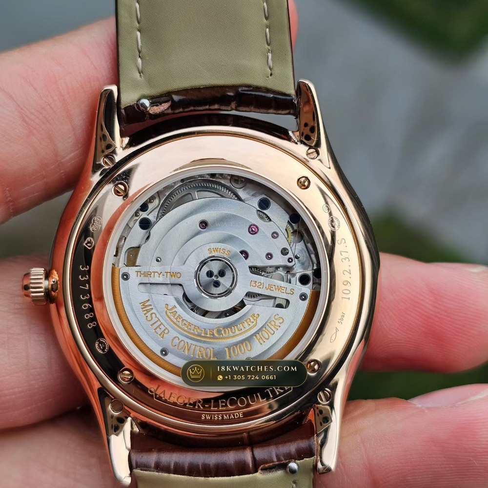 Jaeger-LeCoultre Master Ultra Thin Moon 39mm Silver Sunray Dial Authentic OEM Dial Ref. Q1368430 — Studio Gallery Plate V in 904L Stainless Steel Custom Architecture (68.3g Verified Mass, Jaeger-LeCoultre Manufacture Cal. 925 / Cal. 899)