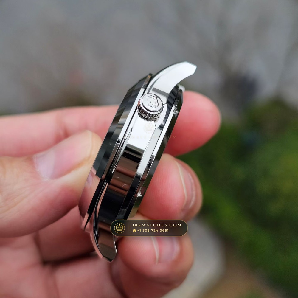 IWC Schaffhausen IWC Aquatimer Automatic 2000m Diver 44mm Cal. 80111 Ref. IW356802 — Studio Gallery Plate IV in 904L Stainless Steel Custom Architecture (156.3g Verified Mass, IWC Manufacture Cal. 69355 / Cal. 52010)
