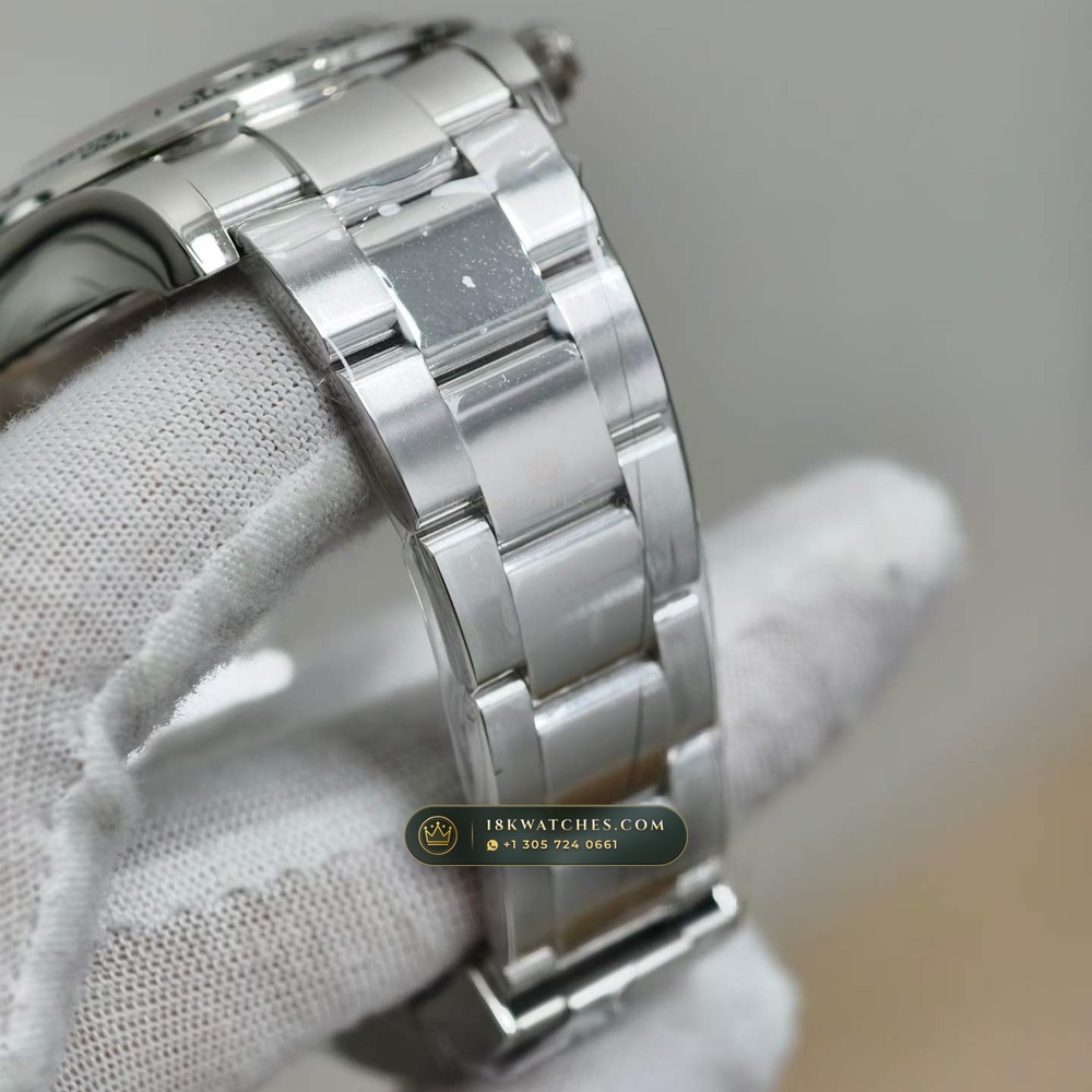 Rolex Cosmograph Daytona 18K White Gold Hand-Chamfered Bevel Spec Ref. 126509 — Studio Gallery Plate VI in 18K White Gold Au750 (216.9g Verified Mass, Rolex Manufacture Cal. 4131 - 72h Power Reserve)