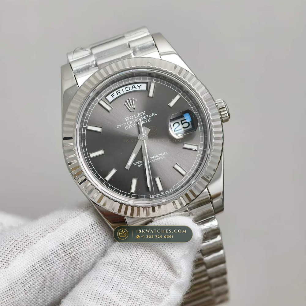 Rolex Day-Date 40 18K White Gold Ref. 228239 — Studio Gallery Plate II in 18K White Gold Au750 (210.7g Verified Mass, Rolex Manufacture Cal. 3255 - 70h Power Reserve)