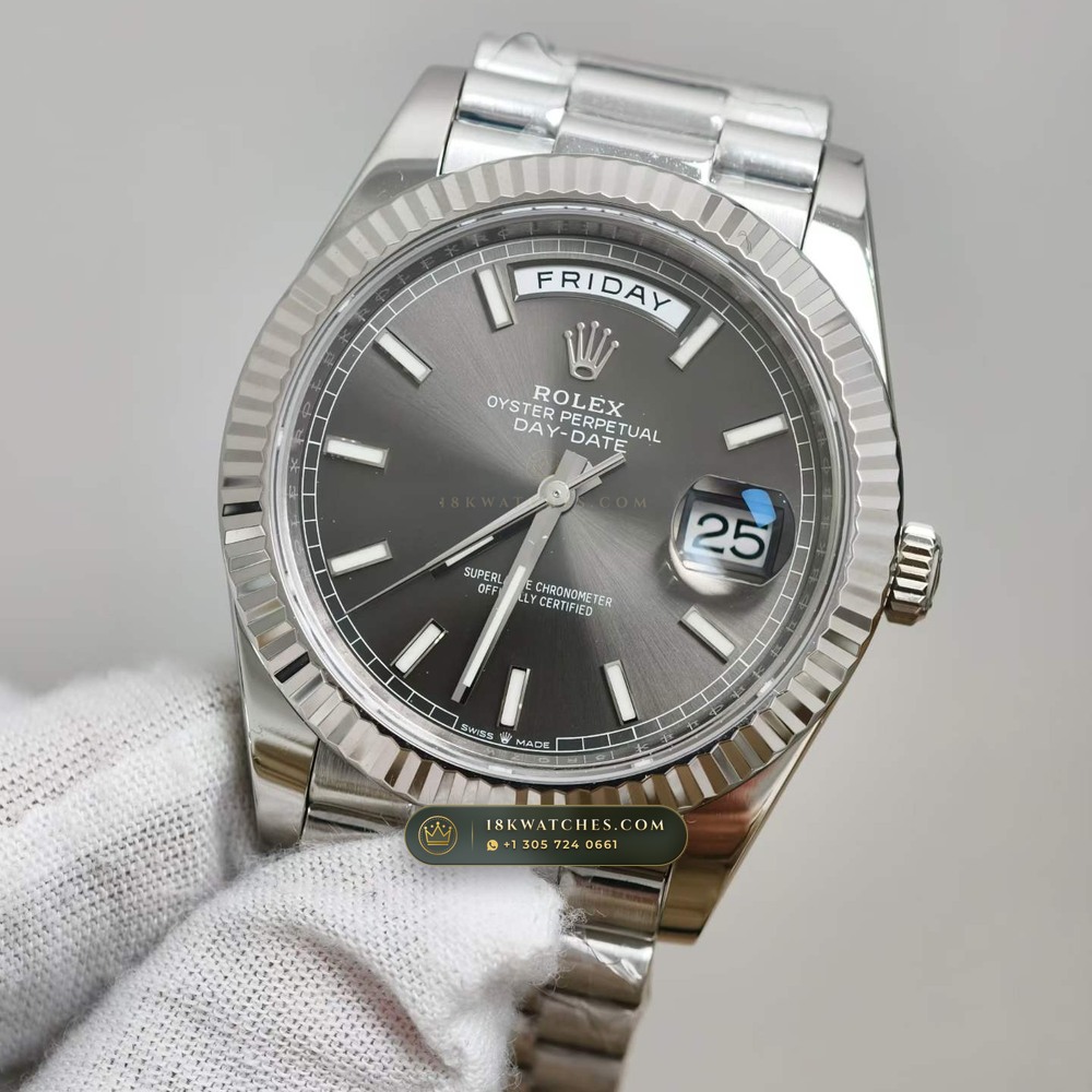 Rolex Day-Date 40 18K White Gold Ref. 228239 — Studio Gallery Plate III in 18K White Gold Au750 (210.7g Verified Mass, Rolex Manufacture Cal. 3255 - 70h Power Reserve)