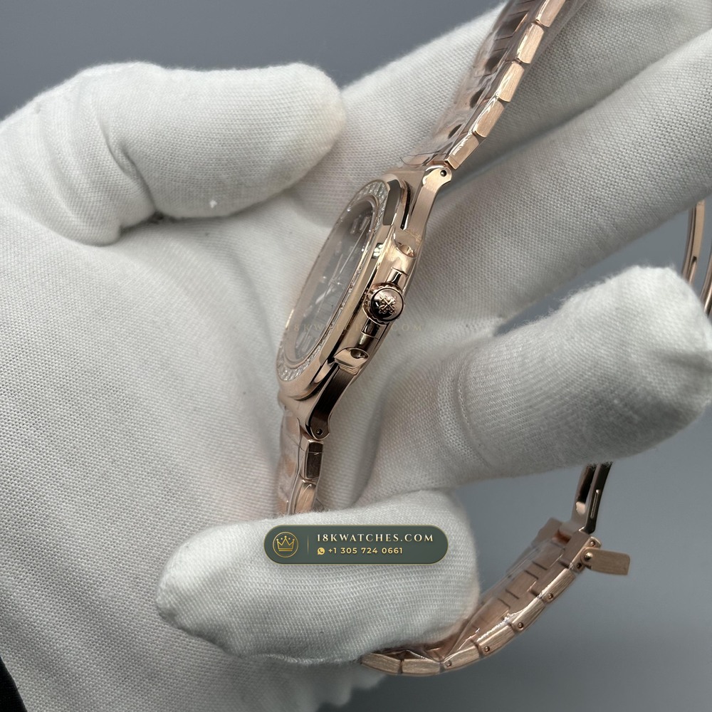 Patek Philippe Nautilus Self-Winding Diamond-Set Bezel 18K Rose Gold Ref. 5723/1R — Studio Gallery Plate VII in 18K Rose Gold Au750 (186.6g Verified Mass, Patek Philippe Cal. 26-330 S C / Cal. 324 S C - 21K Gold Rotor)