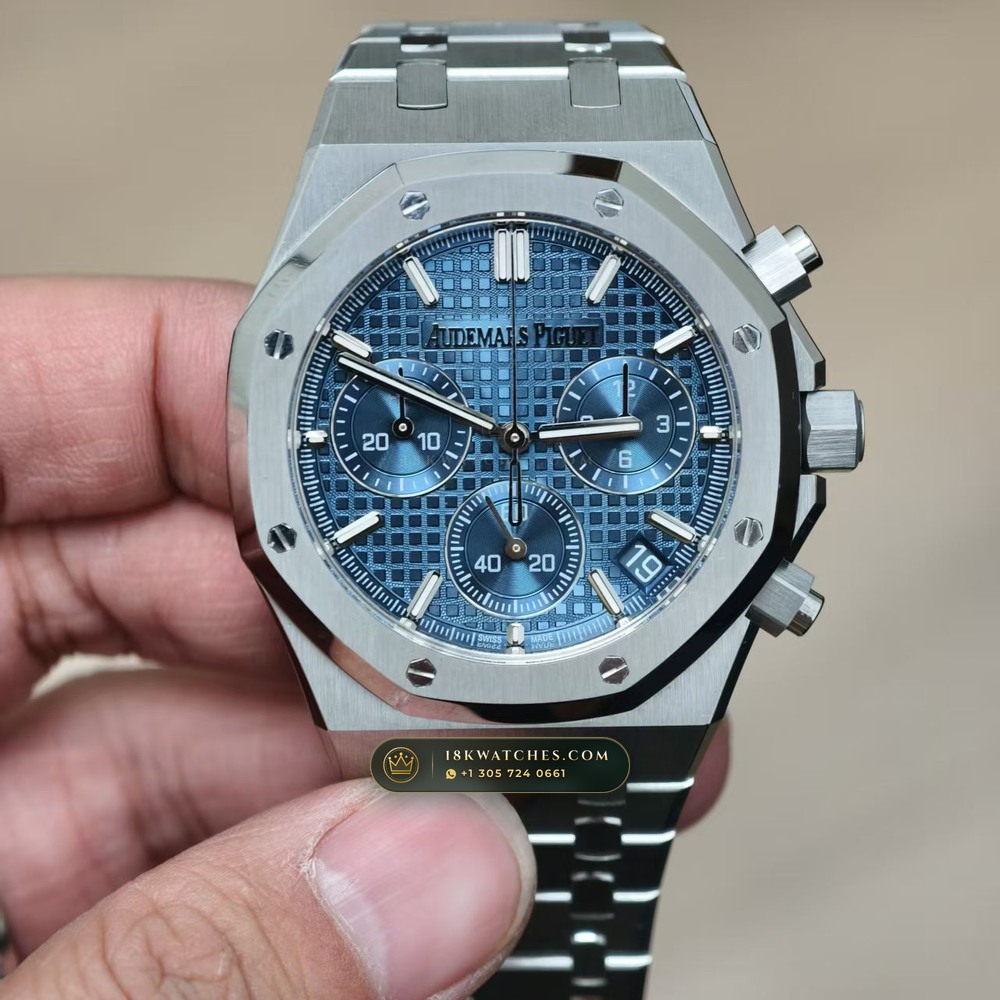 Audemars Piguet Royal Oak Selfwinding Chronograph 41mm Chronometer Regulated Spec Ref. 26240ST