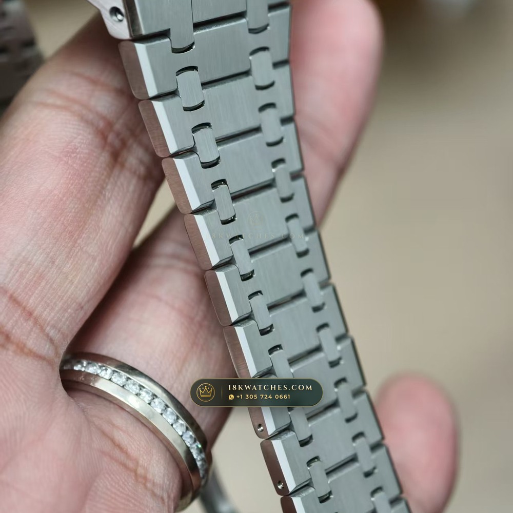 Audemars Piguet Royal Oak Selfwinding Chronograph 41mm Chronometer Regulated Spec Ref. 26240ST — Studio Gallery Plate VII in 904L Stainless Steel Custom Architecture (180.3g Verified Mass, Audemars Piguet Cal. 4401 Flyback Chronograph)