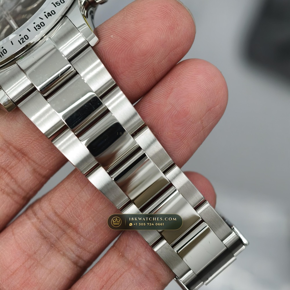 Rolex Cosmograph Daytona Chronometer Regulated Spec Ref. 116520 — Studio Gallery Plate IV in 904L Stainless Steel Custom Architecture (143.2g Verified Mass, Rolex Manufacture Cal. 4130 - 72h Power Reserve)