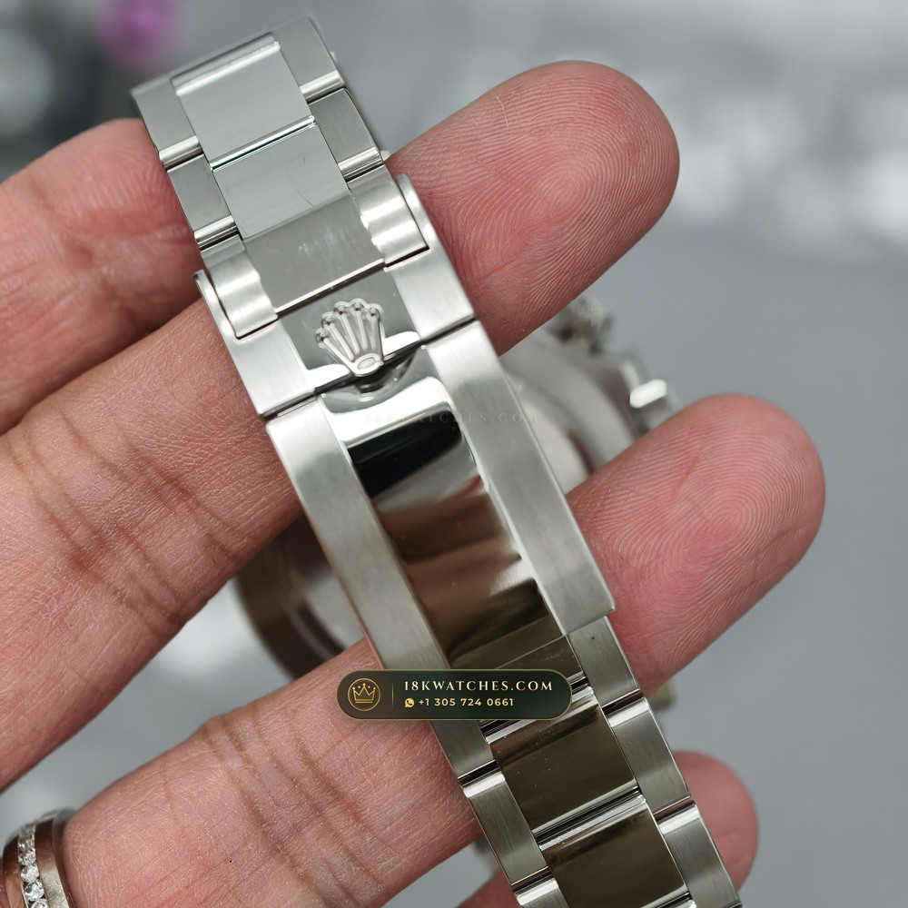 Rolex Cosmograph Daytona Chronometer Regulated Spec Ref. 116520 — Studio Gallery Plate VIII in 904L Stainless Steel Custom Architecture (143.2g Verified Mass, Rolex Manufacture Cal. 4130 - 72h Power Reserve)