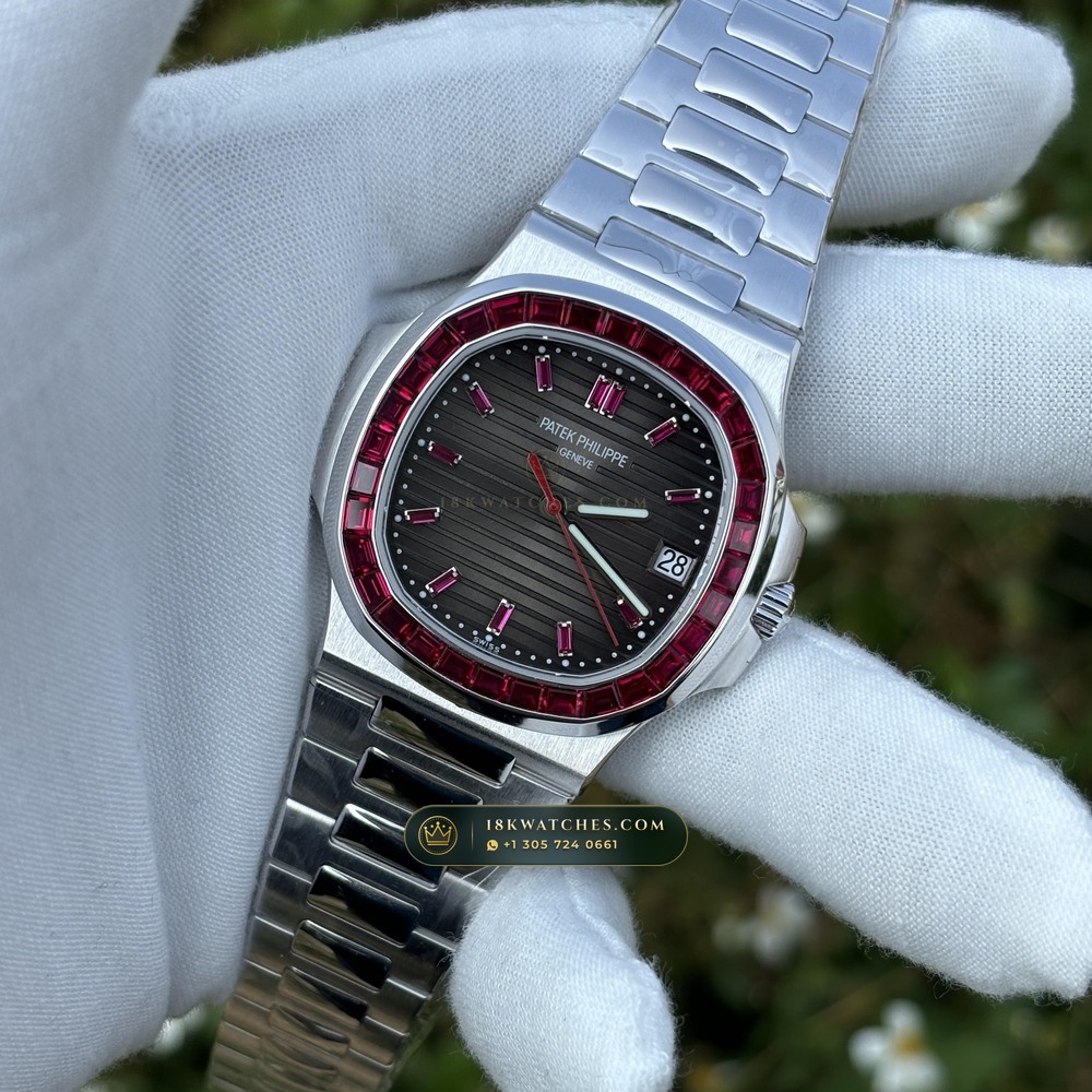 Patek Philippe Nautilus Off-Catalogue Baguette Ruby Bezel Diamond-Set Bezel 950 Platinum Ref. 5711/112P-001 — Studio Gallery Plate V in 950 Platinum Pt950 (244.6g Verified Mass, Patek Philippe Cal. 26-330 S C / Cal. 324 S C - 21K Gold Rotor)