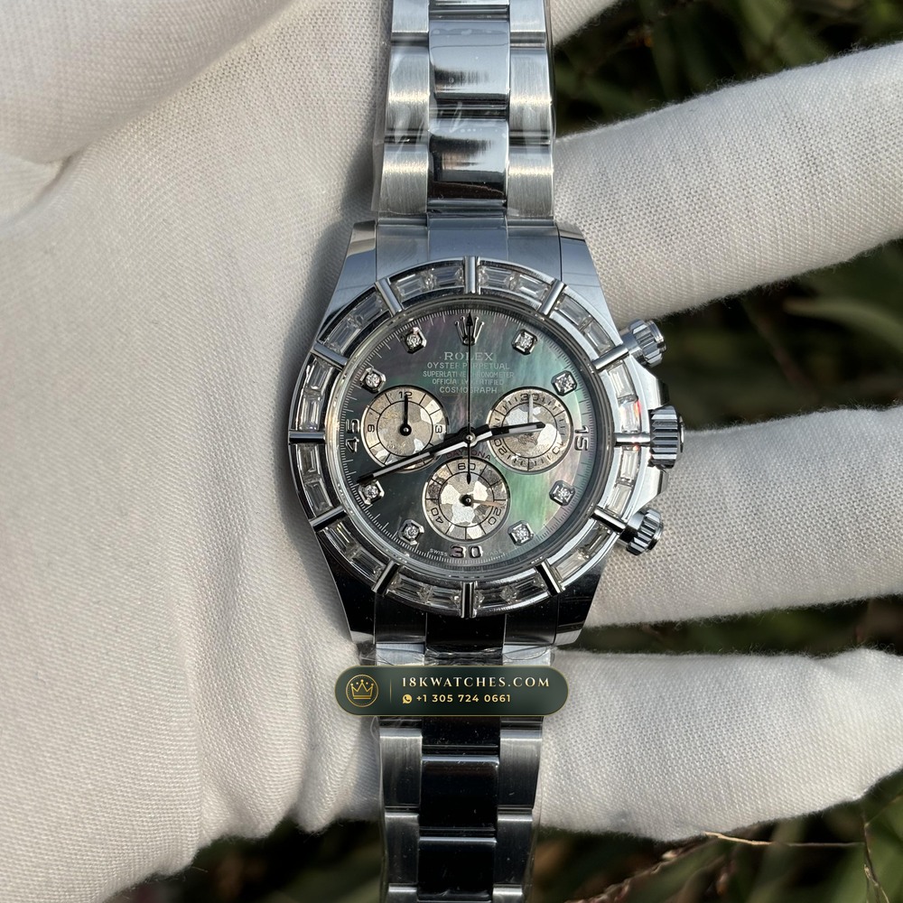 Rolex Cosmograph Daytona Iridescent Natural Mother-of-Pearl Dial Diamond-Set Bezel 18K White Gold Ref. 126589RBR