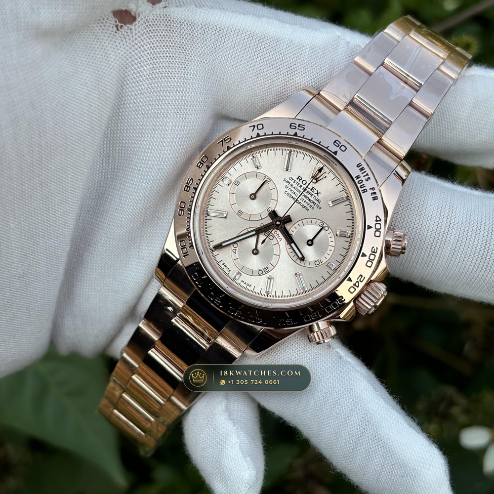 Rolex Cosmograph Daytona 18K Everose Gold Chronometer Regulated Spec Ref. 116505 — Studio Gallery Plate IV in 18K Rose Gold Au750 (216.5g Verified Mass, Rolex Manufacture Cal. 4130 - 72h Power Reserve)