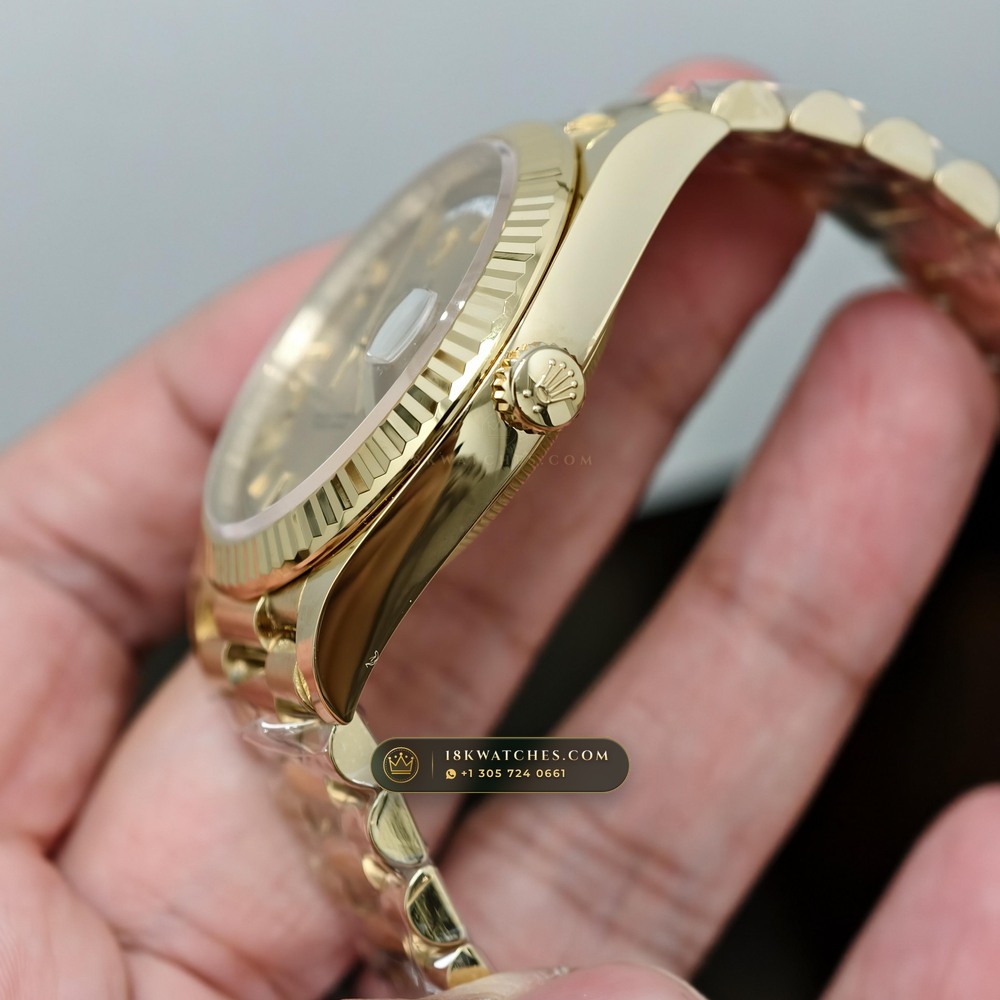 Rolex Day-Date 40 18K Yellow Gold Geneva Atelier Spec Ref. 228238 — Studio Gallery Plate IV in 18K Yellow Gold Au750 (210.9g Verified Mass, Rolex Manufacture Cal. 3255 - 70h Power Reserve)