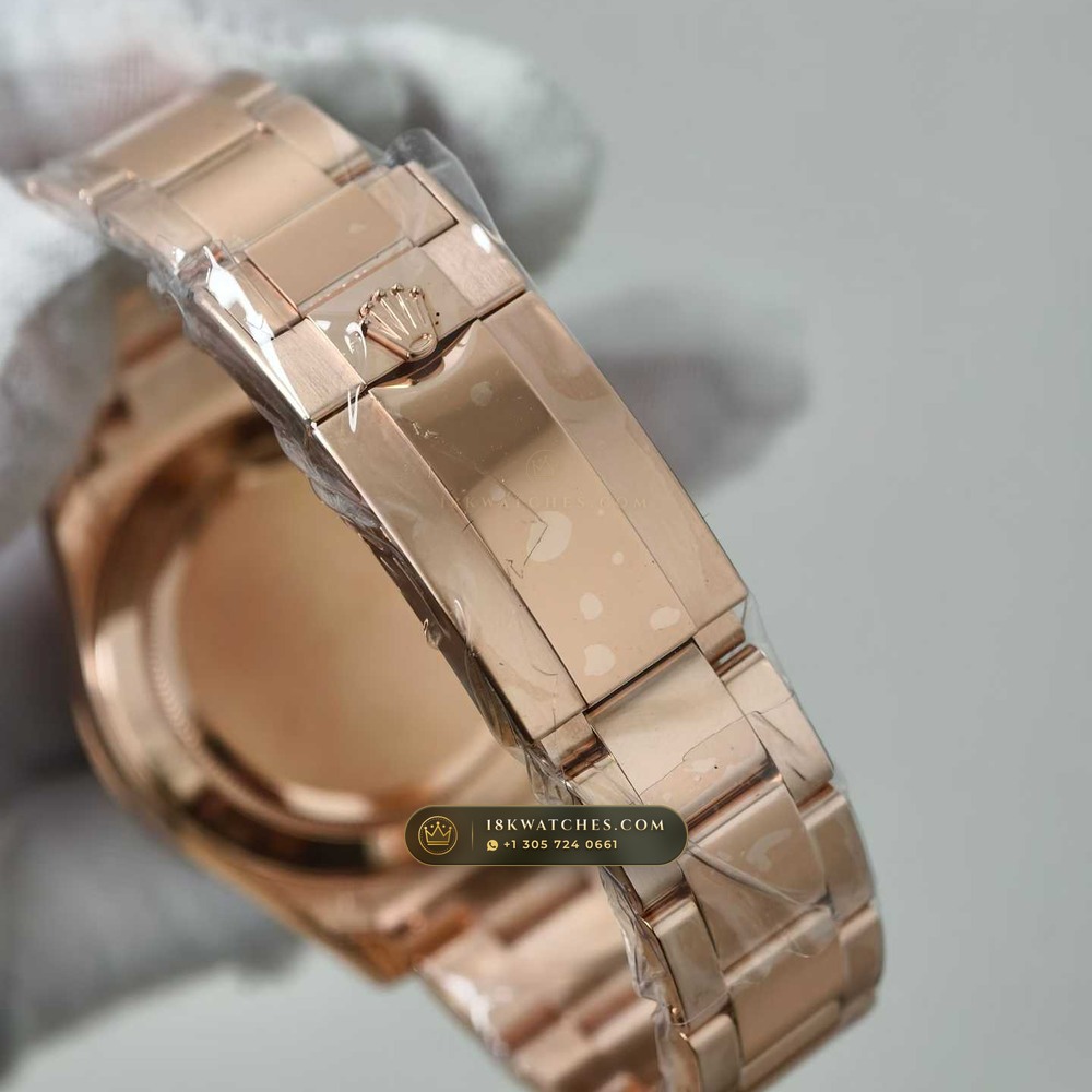 Rolex Cosmograph Daytona 18K Everose Gold Geneva Atelier Spec Ref. 126505 — Studio Gallery Plate VI in 18K Rose Gold Au750 (216.4g Verified Mass, Rolex Manufacture Cal. 4131 - 72h Power Reserve)