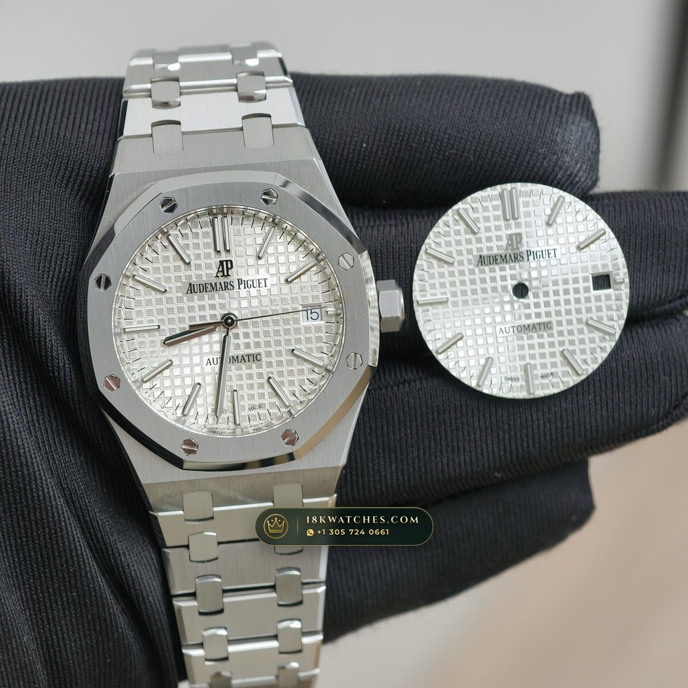 Audemars Piguet Royal Oak Selfwinding 37mm Geneva Atelier Spec Ref. 15450ST