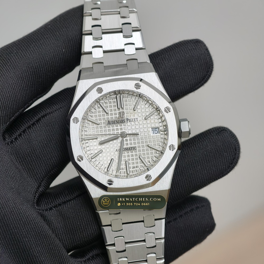 Audemars Piguet Royal Oak Selfwinding 37mm Geneva Atelier Spec Ref. 15450ST — Studio Gallery Plate II in 904L Stainless Steel Custom Architecture (132.3g Verified Mass, Audemars Piguet Cal. 3120 / Cal. 5900)