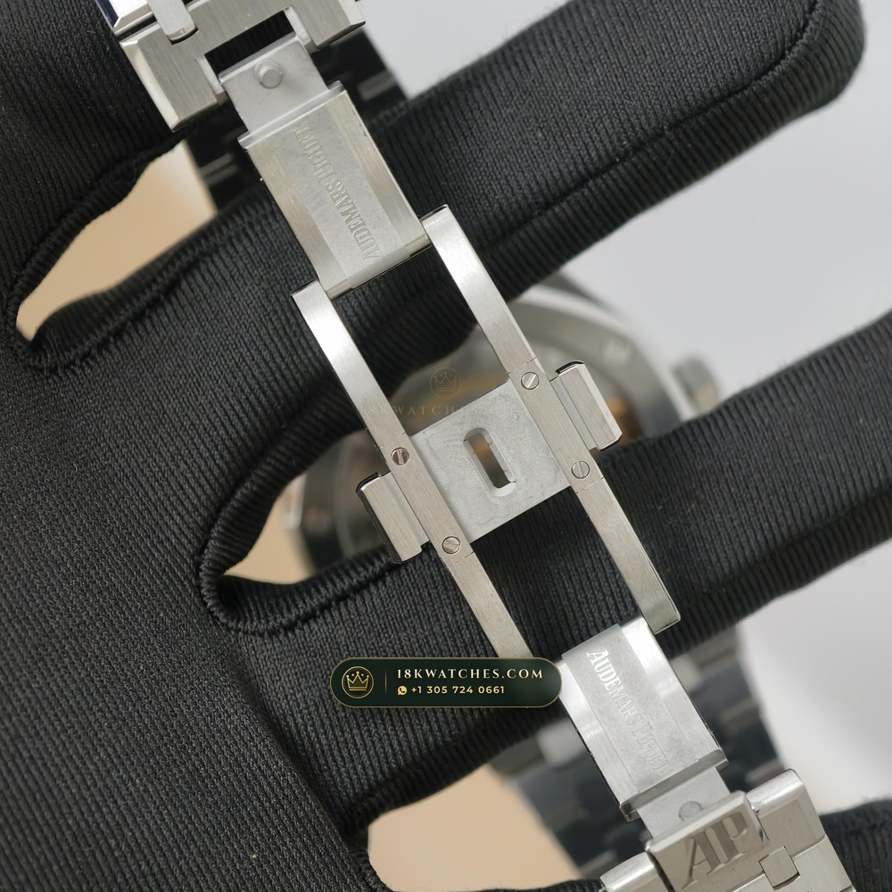 Audemars Piguet Royal Oak Selfwinding 41mm Custom Tapestry Dial Flush Bezel Screws Ref. 15510ST — Studio Gallery Plate VI in 904L Stainless Steel Custom Architecture (166.7g Verified Mass, Audemars Piguet Cal. 4302 - 70h Power Reserve)