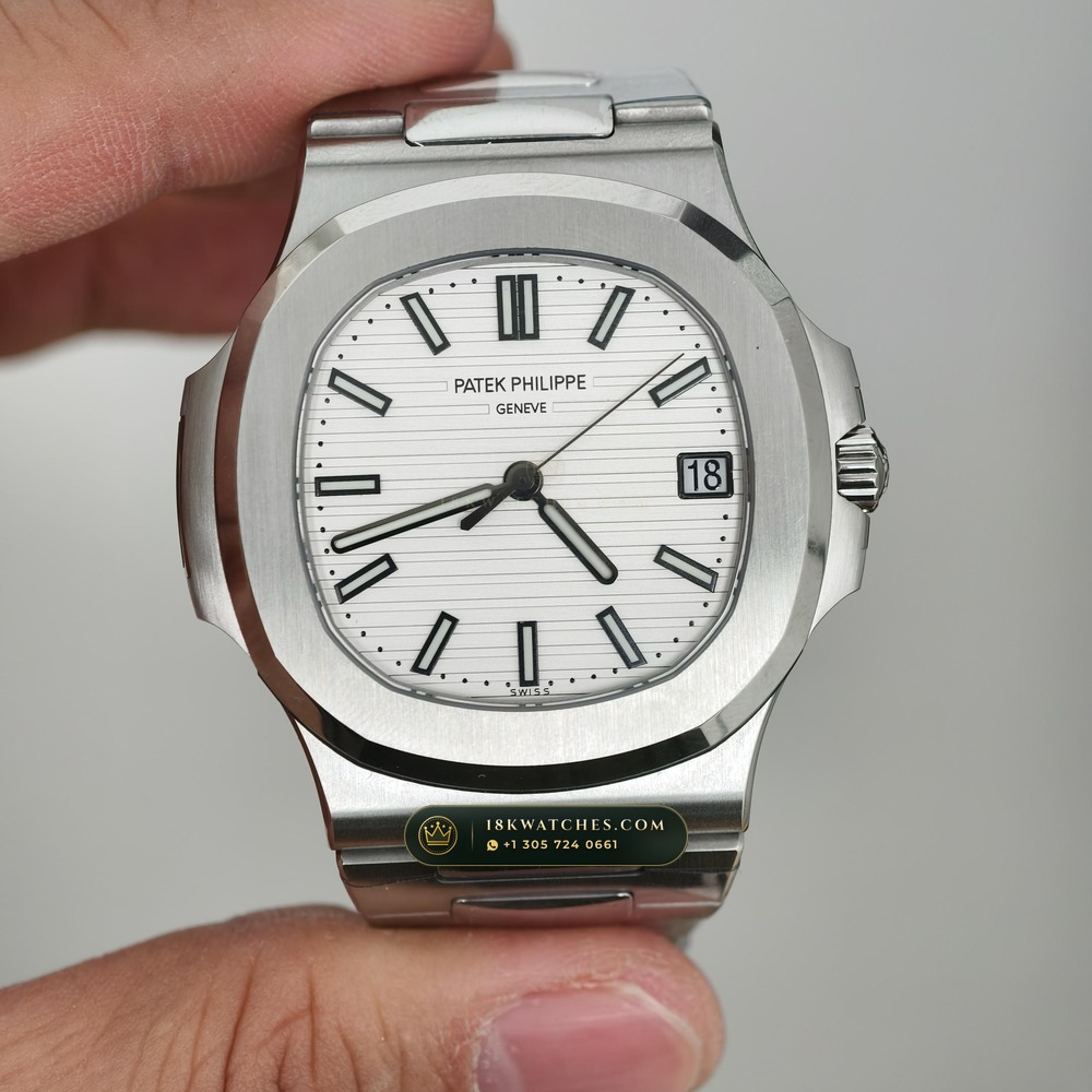 Patek Philippe Nautilus Self-Winding Custom SW Dial Deep Crystal Optics Ref. 5711A